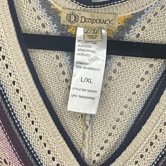 Democracy Knitted Poncho - Picture 2 of 5